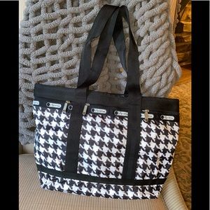 Le Sportsac Houndstooth Large Tote Bag